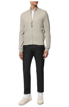 Мужской хлопковая толстовка CORNELIANI серого цвета по цене 39950 руб., арт. 89G584-2125028/00 | Фото 2 Мужской хлопковая толстовка CORNELIANI серого цвета, арт. 89G584-2125028/00 | Фото 2 (Материал внешний: Хлопок; Длина (для топов): Стандартные; Рукава: Длинные; Стили: Кэжуэл; Мужское Кросс-КТ: Толстовка-одежда)