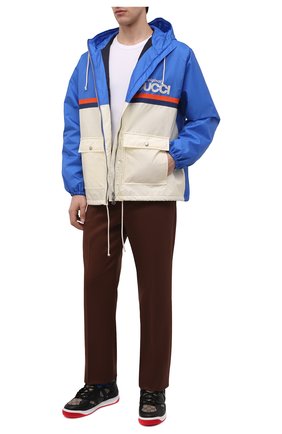 Мужская утепленная куртка GUCCI синего цвета, арт. 666551/ZAHXH | Фото 2 (Материал подклада: Синтетический материал; Длина (верхняя одежда): Короткие; Рукава: Длинные; Материал внешний: Синтетический материал; Мужское Кросс-КТ: утепленные куртки; Кросс-КТ: Куртка; Стили: Спорт-шик)