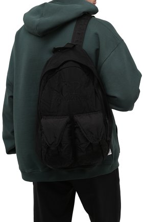 Мужской текстильный рюкзак C.P. COMPANY черного цвета, арт. 12CMAC166A-005782M | Фото 2 (Ремень/цепочка: На ремешке; Размер: large; Материал: Текстиль; Стили: Кэжуэл)