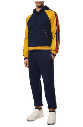 Мужские джоггеры GUCCI темно-синего цвета по цене 107000 руб., арт. 675143/XJDVX | Фото 2 Мужские джоггеры GUCCI темно-синего цвета, арт. 675143/XJDVX | Фото 2 (Длина (брюки, джинсы): Стандартные; Материал внешний: Синтетический материал; Кросс-КТ: Спорт; Силуэт М (брюки): Джоггеры; Стили: Спорт-шик)