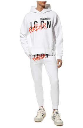 Мужской хлопковое худи DSQUARED2 белого цвета по цене 59800 руб., арт. S79GU0060/S25516 | Фото 2 Мужской хлопковое худи DSQUARED2 белого цвета, арт. S79GU0060/S25516 | Фото 2 (Длина (для топов): Стандартные; Рукава: Длинные; Стили: Спорт-шик; Материал внешний: Хлопок; Мужское Кросс-КТ: Худи-одежда; Принт: С принтом)