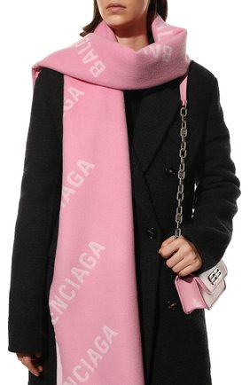 Женский шерстяной шарф BALENCIAGA светло-розового цвета по цене 0 руб., арт. 685514/420B8 | Фото 2 Женский шерстяной шарф BALENCIAGA светло-розового цвета, арт. 685514/420B8 | Фото 2 (Материал: Текстиль, Шерсть)