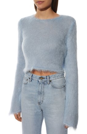 Женский пуловер SAINT LAURENT светло-голубого цвета, арт. 685071/YA2HQ | Фото 3 (Материал внешний: Шерсть; Рукава: Длинные; Женское Кросс-КТ: Пуловер-одежда; Длина (для топов): Укороченные; Стили: Романтичный)