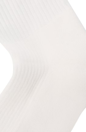 Мужские хлопковые носки LOEWE белого цвета, арт. H000487X04 | Фото 2 (Материал внешний: Хлопок; Кросс-КТ: бельё)