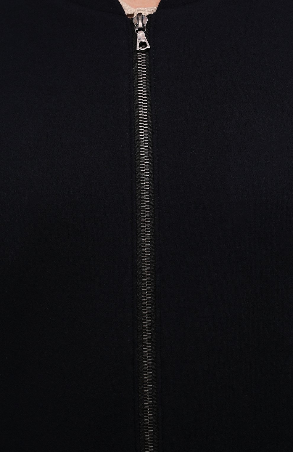 Мужской шерстяной бомбер HARRIS WHARF LONDON темно-синего цвета, арт. C9353MYM | Фото 5 (Кросс-КТ: Куртка; Мужское Кросс-КТ: шерсть и кашемир; Материал внешний: Шерсть; Рукава: Длинные; Принт: Без принта; Длина (верхняя одежда): Короткие; Стили: Кэжуэл)