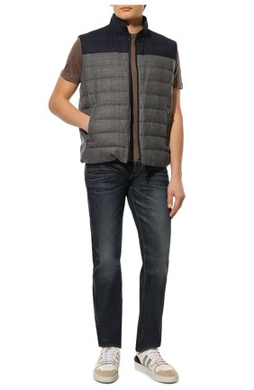 Мужская льняная футболка ERMENEGILDO ZEGNA коричневого цвета по цене 33350 руб., арт. UU564/706 | Фото 2 Мужская льняная футболка ERMENEGILDO ZEGNA коричневого цвета, арт. UU564/706 | Фото 2 (Материал внешний: Лен; Длина (для топов): Стандартные; Рукава: Короткие; Принт: Без принта; Стили: Кэжуэл)