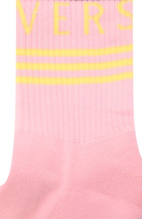 Мужские хлопковые носки VERSACE розового цвета, арт. ICZ0003/IK0203 | Фото 2 (Материал внешний: Хлопок; Кросс-КТ: бельё)