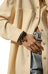 Женский кожаный браслет ALEXANDER MCQUEEN черного цвета, арт. 630990/ASD00 | Фото 2 (Материал: Натуральная кожа)