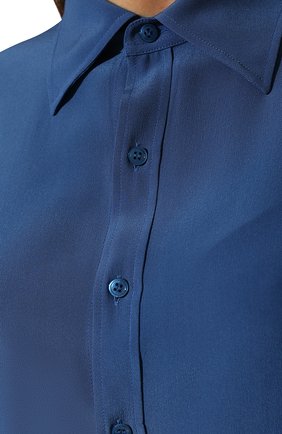 Женская шелковая рубашка SAINT LAURENT синего цвета, арт. 690774/Y100W | Фото 5 (Материал внешний: Шелк; Рукава: Длинные; Принт: Без принта; Женское Кросс-КТ: Рубашка-одежда; Длина (для топов): Стандартные; Стили: Классический, Кэжуэл)
