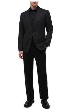 Мужской шерстяной пиджак TOM FORD темно-серого цвета по цене 344000 руб., арт. 322R60/11HA40 | Фото 2 Мужской шерстяной пиджак TOM FORD темно-серого цвета, арт. 322R60/11HA40 | Фото 2 (Длина (для топов): Стандартные; Материал подклада: Шелк, Купро; Материал внешний: Шерсть; Рукава: Длинные; Пиджаки М: Приталенный; 1-2-бортные: Однобортные; Случай: Повседневный; Стили: Кэжуэл)