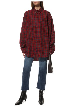 Женская хлопковая рубашка BALENCIAGA красного цвета, арт. 681004/TLM20 | Фото 2 (Принт: Клетка; Рукава: Длинные; Женское Кросс-КТ: Рубашка-одежда; Стили: Гранж; Длина (для топов): Удлиненные; Материал внешний: Хлопок)
