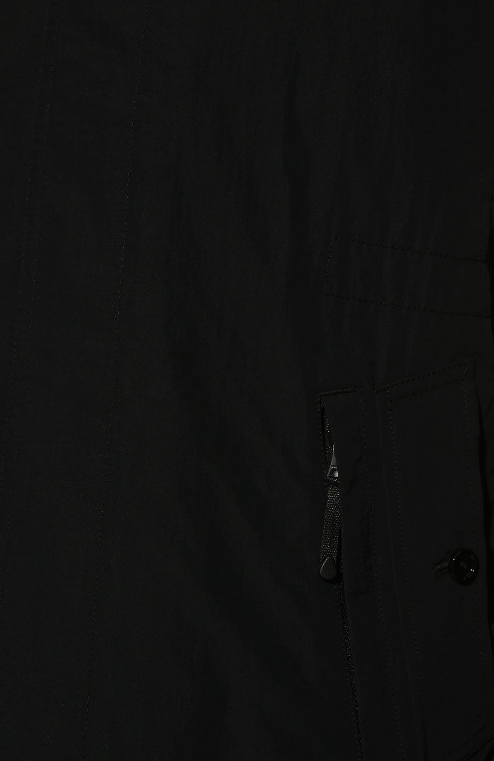 Мужской плащ BURBERRY черного цвета, арт. 8051050 | Фото 5 (Мужское Кросс-КТ: Плащ-верхняя одежда; Рукава: Длинные; Длина (верхняя одежда): До середины бедра; Материал внешний: Синтетический материал; Материал подклада: Синтетический материал; Стили: Кэжуэл)