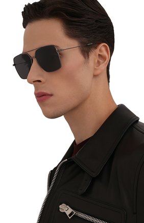 Мужские солнцезащитные очки GUCCI черного цвета, арт. GG1053SK 001 | Фото 2 (Тип очков: С/з; Кросс-КТ: С/з-мужское; Оптика Гендер: оптика-мужское; Очки форма: Квадратные)