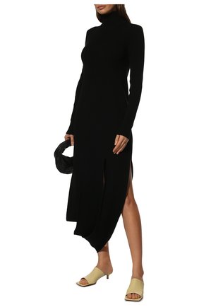 Женские кожаные мюли the stretch BOTTEGA VENETA кремвого цвета по цене 55700 руб., арт. 690022/VBSF0 | Фото 2 Женские кожаные мюли the stretch BOTTEGA VENETA кремвого цвета, арт. 690022/VBSF0 | Фото 2 (Материал внутренний: Натуральная кожа; Каблук высота: Низкий; Материал внешний: Кожа; Каблук тип: Kitten heel; Подошва: Плоская)