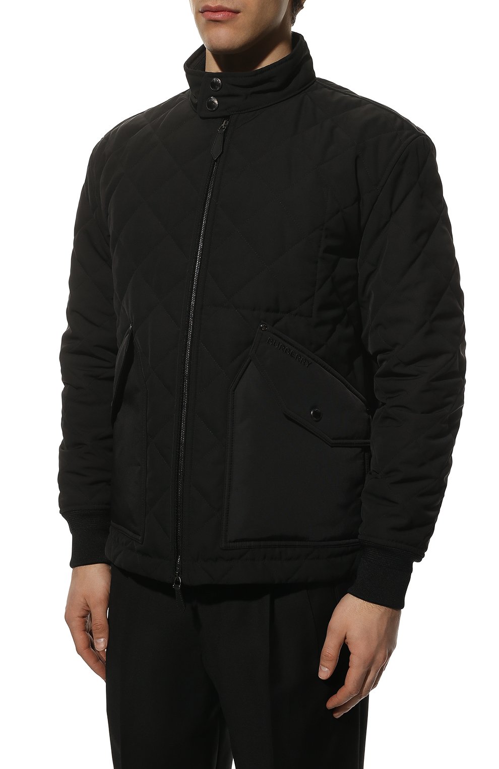 Мужская утепленная куртка BURBERRY черного цвета, арт. 8047934 | Фото 3 (Рукава: Длинные; Материал внешний: Синтетический материал; Мужское Кросс-КТ: утепленные куртки; Длина (верхняя одежда): Короткие; Материал подклада: Хлопок; Стили: Кэжуэл)