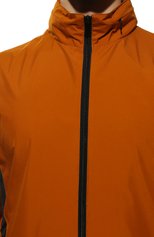 Мужская куртка HERNO оранжевого цвета, арт. GI00088UL/11106 | Фото 5 (Рукава: Длинные; Материал внешний: Синтетический материал; Материал подклада: Синтетический материал; Длина (верхняя одежда): Короткие; Кросс-КТ: Ветровка; Стили: Кэжуэл)