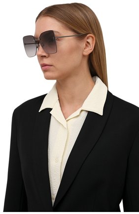 Женские солнцезащитные очки ALEXANDER MCQUEEN черного цвета, арт. AM0342S 001 | Фото 2 (Тип очков: С/з; Оптика Гендер: оптика-женское; Очки форма: Бабочка)