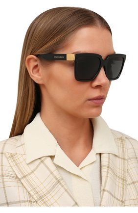 Женские солнцезащитные очки DOLCE & GABBANA черного ц вета, арт. 6165-501/87 | Фото 2 (Тип очков: С/з; Оптика Гендер: оптика-женское; Очки форма: Квадратные)