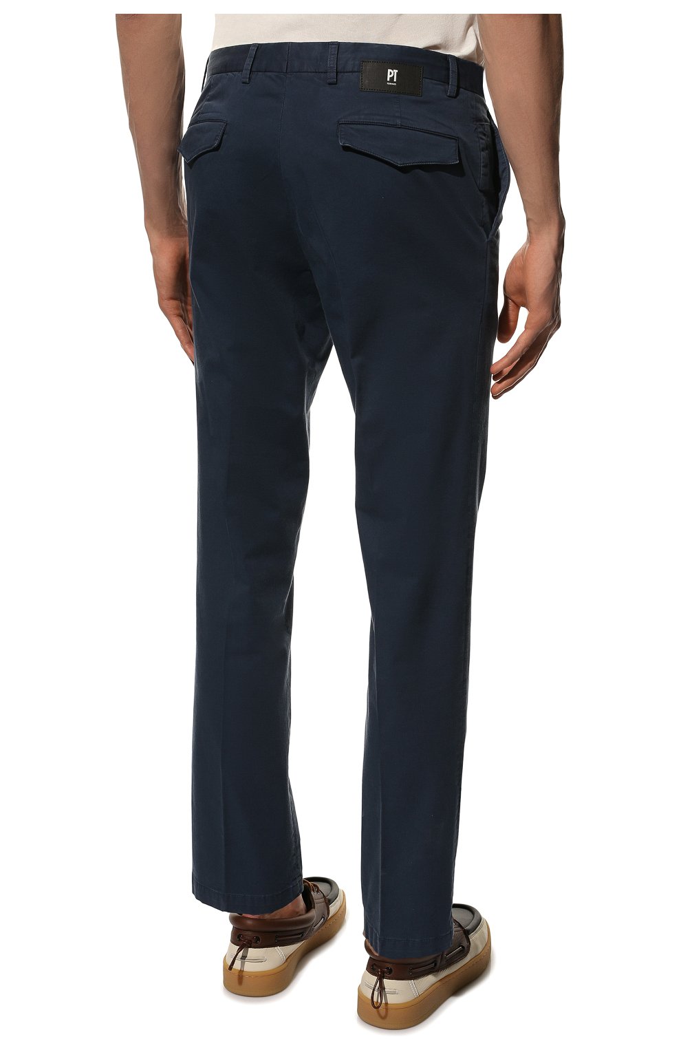 Мужские хлопковые брюки PT TORINO темно-синего цвета, арт. 221-C5 VT01Z00CHN/NT22 | Фото 4 (Силуэт М (брюки): Чиносы; Длина (брюки, джинсы): Стандартные; Случай: Повседневный; Материал внешний: Хлопок; Стили: Кэжуэл)
