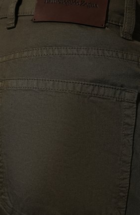 Мужские брюки из хлопка и льна ERMENEGILDO ZEGNA хаки цвета, арт. UZI37/GAN | Фото 5 (Длина (брюки, джинсы): Стандартные; Случай: Повседневный; Стили: Милитари, Кэжуэл; Материал внешний: Хлопок)
