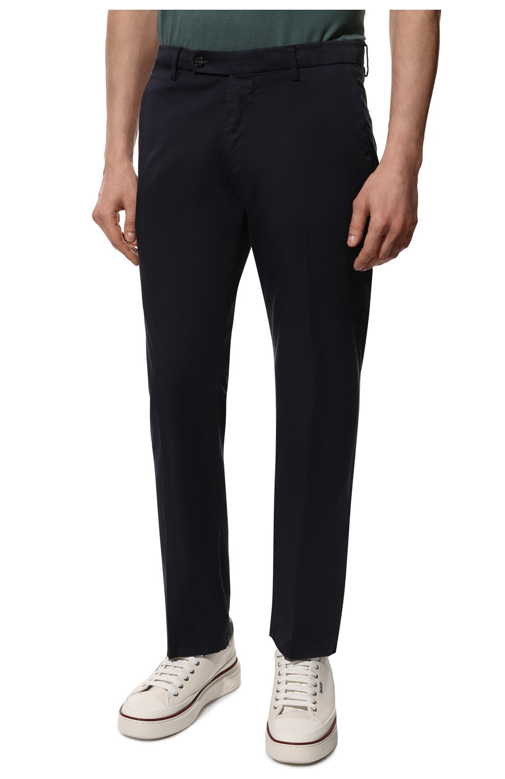 Мужские хлопковые брюки BERWICH темно-синего цвета, арт. ZIP/1/MX011X | Фото 3 (Силуэт М (брюки): Чиносы; Длина (брюки, джинсы): Стандартные; Случай: Повседневный; Материал внешний: Хлопок; Стили: Кэжуэл)