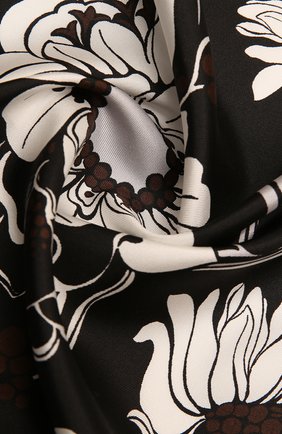 Женский шелковый платок VALENTINO коричневого цвета, арт. XW0EI114/SUM | Фото 2 (Материал: Шелк, Текстиль)
