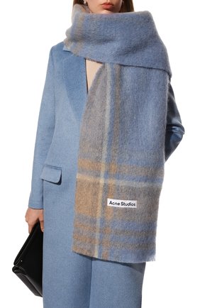Женский шарф ACNE STUDIOS голубого цвета по цене 0 руб., арт. CA0146/W | Фото 2 Женский шарф ACNE STUDIOS голубого цвета, арт. CA0146/W | Фото 2 (Материал: Текстиль, Шерсть)