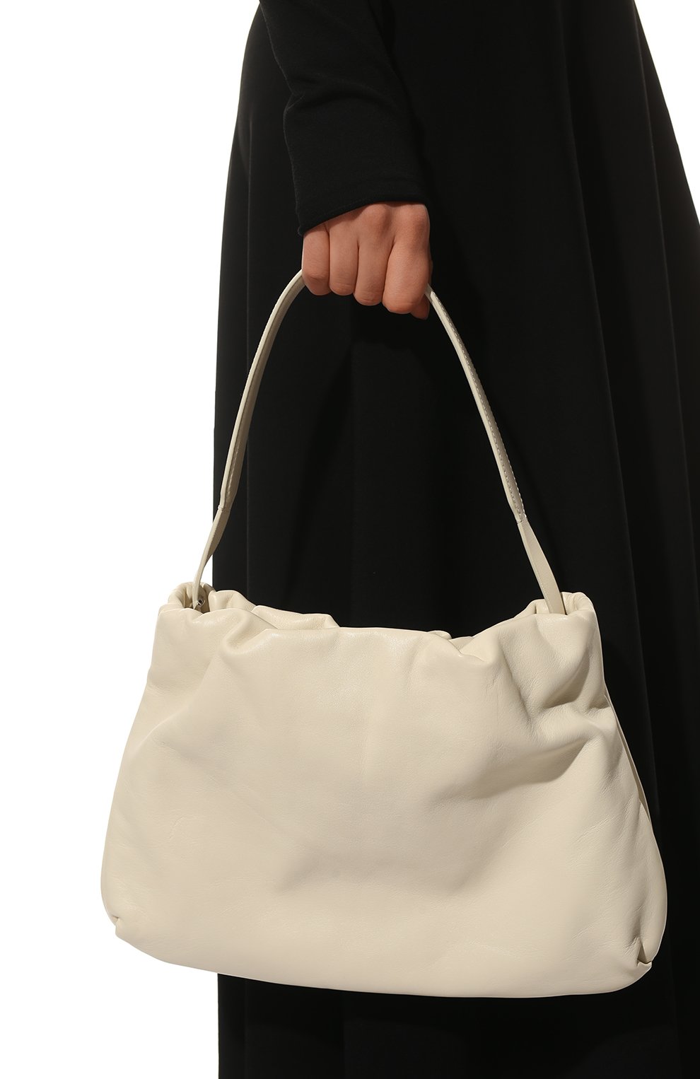 Женская сумка bourse THE ROW кремвого цвета, арт. W1307L108 | Фото 2 (Сумки-технические: Сумки top-handle; Размер: medium; Материал: Натуральная кожа)