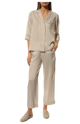 Женская пижама из вискозы и шелка ZIMMERLI бежевого цвета по цене 33850 руб., арт. 5149-39072 | Фото 1 Женская пижама из вискозы и шелка ZIMMERLI бежевого цвета, арт. 5149-39072 | Фото 1 (Длина Ж (юбки, платья, шорты): Мини; Длина (брюки, джинсы): Стандартные; Длина (для топов): Стандартные; Материал внешний: Вискоза; Рукава: 3/4)