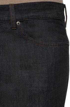 Мужские джинсы ERMENEGILDO ZEGNA темно-синего цвета, арт. UZI91/GAN | Фото 5 (Силуэт М (брюки): Прямые; Кросс-КТ: Деним; Длина (брюки, джинсы): Стандартные; Материал внешний: Хлопок, Деним; Стили: Кэжуэл)