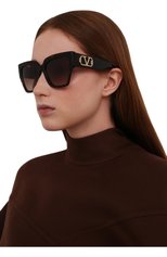Женские солнцезащитны�е очки VALENTINO темно-коричневого цвета, арт. 4082-520113 | Фото 2 (Тип очков: С/з; Очки форма: Квадратные; Оптика Гендер: оптика-женское)