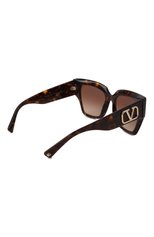 Женские солнцезащитные очки VALENTINO темно-коричневого цвета, арт. 4082-520113 | Фото 4 (Тип очков: С/з; Очки форма: Квадратные; Оптика Гендер: оптика-женское)