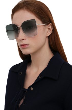 Женские солнцезащитные очки ALEXANDER MCQUEEN зеленого цвета, арт. AM0342S 004 | Фото 2 (Тип очков: С/з; Оптика Гендер: оптика-женское; Очки форма: Квадратные)