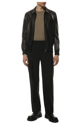 Мужская футболка из вискозы TOM FORD темно-бежевого цвета по цене 35650 руб., арт. BZ278/TFJ209 | Фото 2 Мужская футболка из вискозы TOM FORD темно-бежевого цвета, арт. BZ278/TFJ209 | Фото 2 (Рукава: Короткие; Длина (для топов): Стандартные; Материал внешний: Вискоза; Принт: Без принта; Стили: Кэжуэл)
