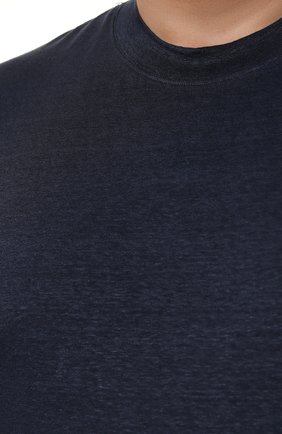 Мужская льняная футболка FEDELI темно-синего цвета, арт. 5UED0151 | Фото 5 (Принт: Без принта; Рукава: Короткие; Длина (для топов): Стандартные; Материал внешний: Лен; Стили: Кэжуэл)