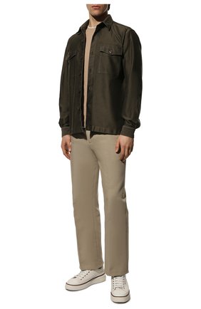 Мужская хлопковая рубашка TOM FORD хаки цвета по цене 66800 руб., арт. 3FT699/94GGNW | Фото 2 Мужская хлопковая рубашка TOM FORD хаки цвета, арт. 3FT699/94GGNW | Фото 2 (Длина (для топов): Стандартные; Рукава: Длинные; Материал внешний: Хлопок; Случай: Повседневный; Манжеты: На пуговицах; Воротник: Кент; Принт: Однотонные; Рубашки М: Classic Fit; Стили: Милитари)