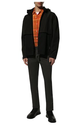 Мужские кожаные кроссовки GIORGIO ARMANI черного цвета по цене 89950 руб., арт. X2X156/XN138 | Фото 2 Мужские кожаные кроссовки GIORGIO ARMANI черного цвета, арт. X2X156/XN138 | Фото 2 (Материал внутренний: Натуральная кожа; Материал внешний: Кожа; Стили: Классический; Материал утеплителя: Без утеплителя)