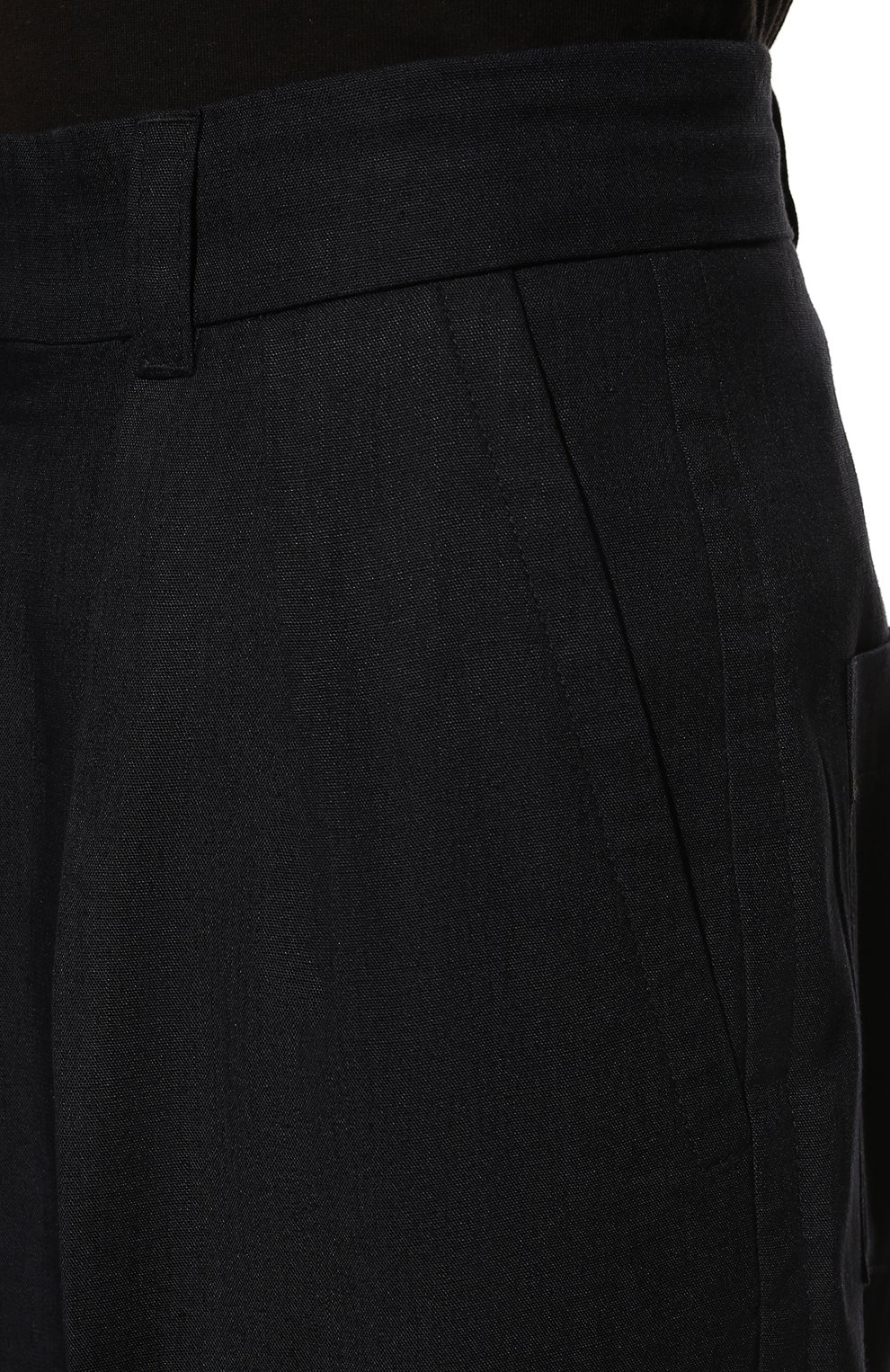 Мужские брюки из вискозы и льна JACQUEMUS темно-синего цвета, арт. 225PA013-1011 | Фото 5 (Длина (брюки, джинсы): Стандартные; Случай: Повседневный; Материал внешний: Вискоза; Стили: Минимализм; Материал подклада: Хлопок)