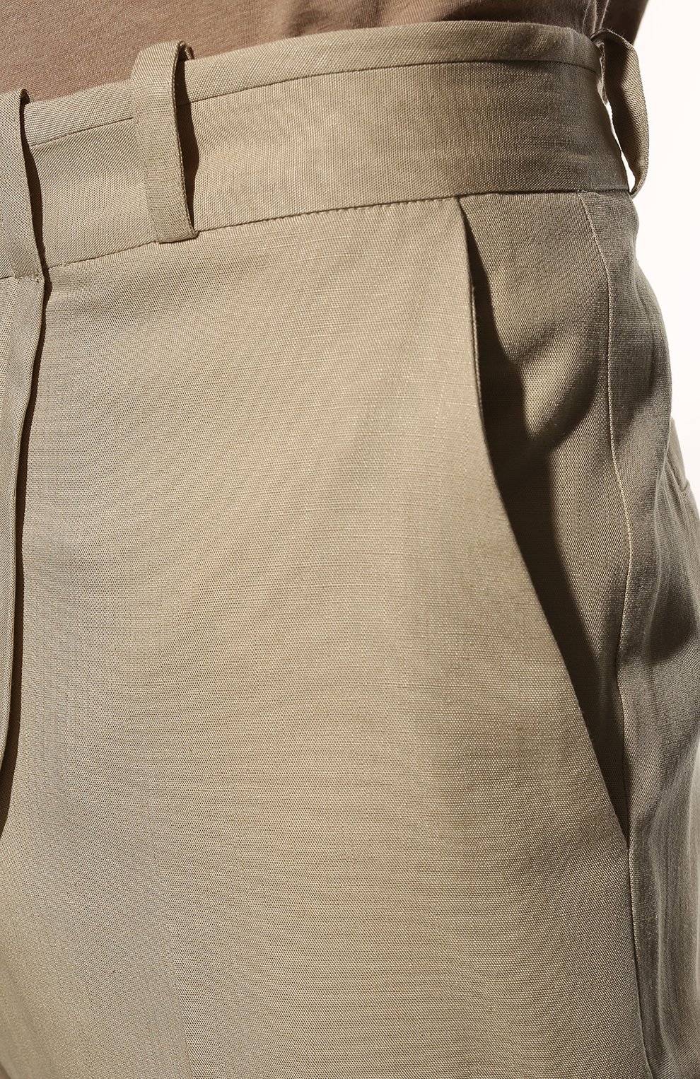 Мужские брюки из вискозы и льна JACQUEMUS бежевого цвета, арт. 225PA012-1011 | Фото 5 (Силуэт М (брюки): Чиносы; Длина (брюки, джинсы): Стандартные; Случай: Повседневный; Материал внешний: Вискоза; Стили: Минимализм)
