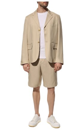Мужские шорты из вискозы и льна JACQUEMUS светло-бежевого цвета по цене 39250 руб., арт. 225PA009-1011 | Фото 2 Мужские шорты из вискозы и льна JACQUEMUS светло-бежевого цвета, арт. 225PA009-1011 | Фото 2 (Материал подклада: Хлопок; Длина Шорты М: До колена; Материал внешний: Вискоза; Мужское Кросс-КТ: Шорты-одежда; Принт: Без принта; Стили: Кэжуэл, Минимализм; Случай: Формальный)