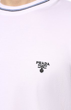 Мужская хлопковая футболка PRADA белого цвета, арт. UJN797-710-F0009-221 | Фото 5 (Принт: Без принта; Рукава: Короткие; Длина (для топов): Стандартные; Материал внешний: Хлопок; Стили: Кэжуэл)
