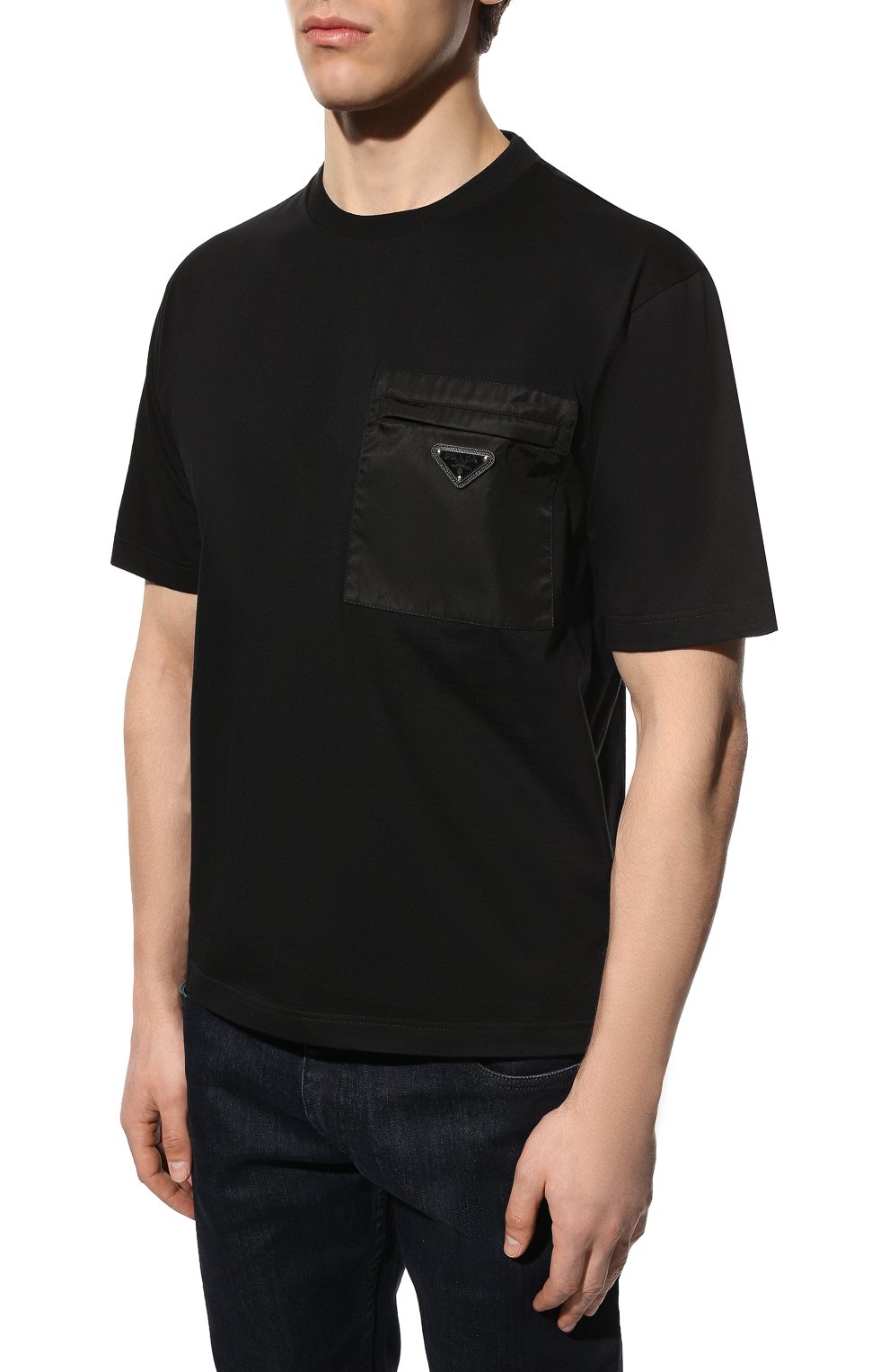 Мужская хлопковая футболка PRADA черного цвета, арт. UJN661-1YFH-F0002-221 | Фото 3 (Принт: Без принта; Рукава: Короткие; Длина (для топов): Стандартные; Материал внешний: Хлопок; Стили: Кэжуэл)
