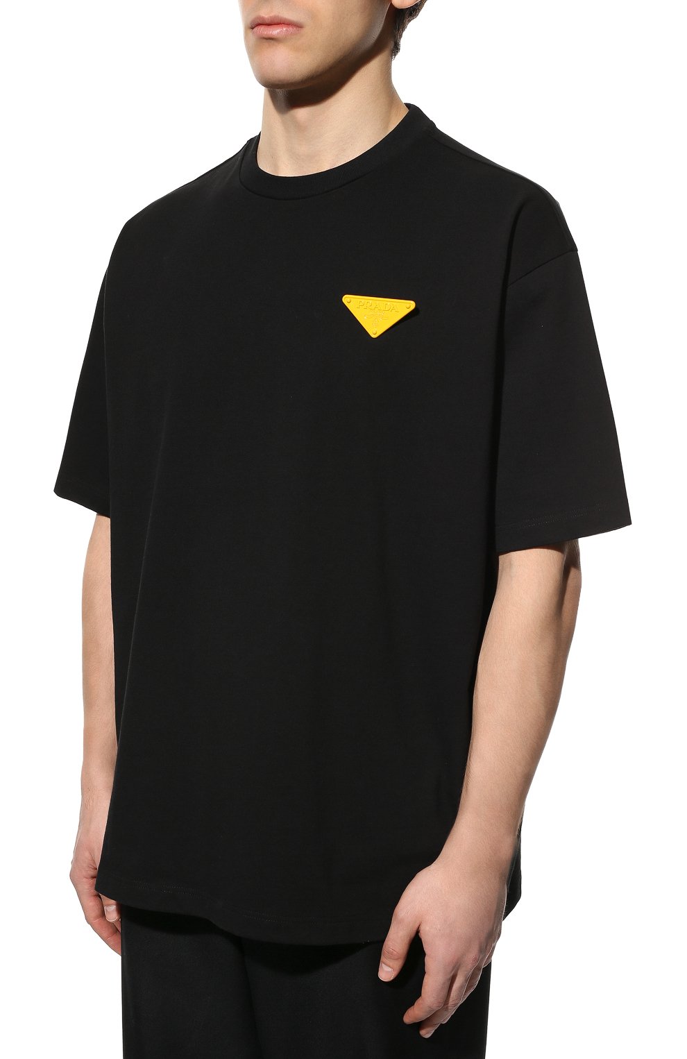 Мужская хлопковая футболка PRADA черного цвета, арт. UJN807-10UP-F0002-221 | Фото 3 (Принт: Без принта; Рукава: Короткие; Длина (для топов): Удлиненные; Материал внешний: Хлопок; Стили: Кэжуэл)