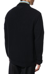Мужской свитер из шерсти и кашемира PRADA темно-синего цвета, арт. UMB327-10L2-F0008-221 | Фото 4 (Материал внешний: Шерсть, Кашемир; Рукава: Длинные; Принт: Без принта; Длина (для топов): Стандартные; Мужское Кросс-КТ: Свитер-одежда; Стили: Кэжуэл)