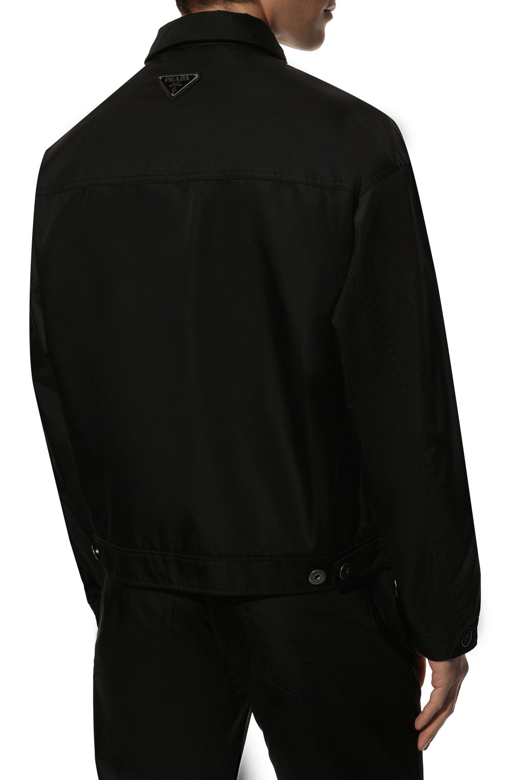 Мужская куртка PRADA черного цвета, арт. SGB991-1WQ8-F0002-221 | Фото 4 (Кросс-КТ: Куртка, Ветровка; Рукава: Длинные; Материал внешний: Синтетический материал; Длина (верхняя одежда): Короткие; Стили: Кэжуэл)