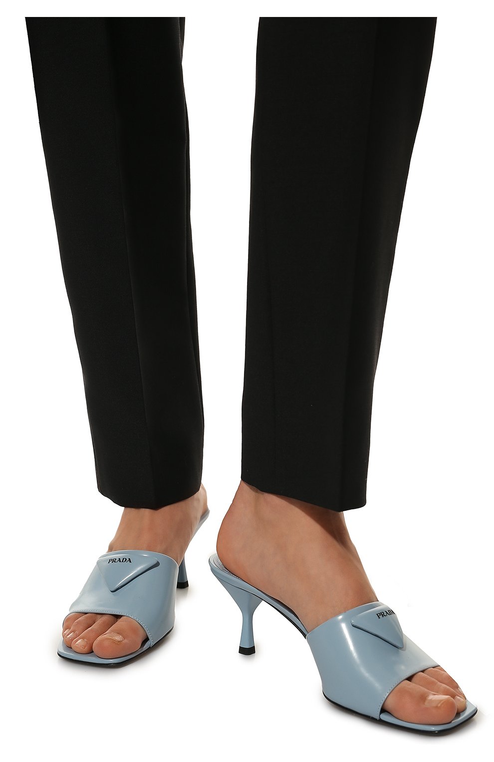 Женские кожаные мюли PRADA голубого цвета, арт. 1XX590-055-F0076-065 | Фото 3 (Каблук высота: Высокий; Материал внешний: Кожа; Каблук тип: Шпилька; Подошва: Плоская)