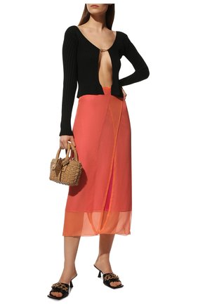 Женская двусторонняя юбка DRIES VAN NOTEN розового цвета по цене 71950 руб., арт. 221-010877-4276 | Фото 2 Женская двусторонняя юбка DRIES VAN NOTEN розового цвета, арт. 221-010877-4276 | Фото 2 (Материал внешний: Шелк; Материал подклада: Шелк; Длина Ж (юбки, платья, шорты): Миди; Женское Кросс-КТ: Юбка-одежда; Стили: Романтичный)
