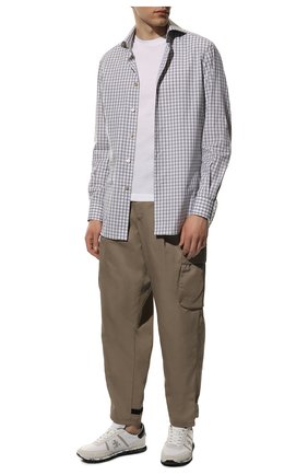 Мужская хлопковая рубашка KITON светло-серого цвета по цене 83050 руб., арт. UCCH0660306 | Фото 2 Мужская хлопковая рубашка KITON светло-серого цвета, арт. UCCH0660306 | Фото 2 (Длина (для топов): Стандартные; Рукава: Длинные; Материал внешний: Хлопок; Случай: Повседневный; Воротник: Акула; Принт: Клетка; Стили: Кэжуэл; Рубашки М: Regular Fit; Манжеты: На пуговицах)