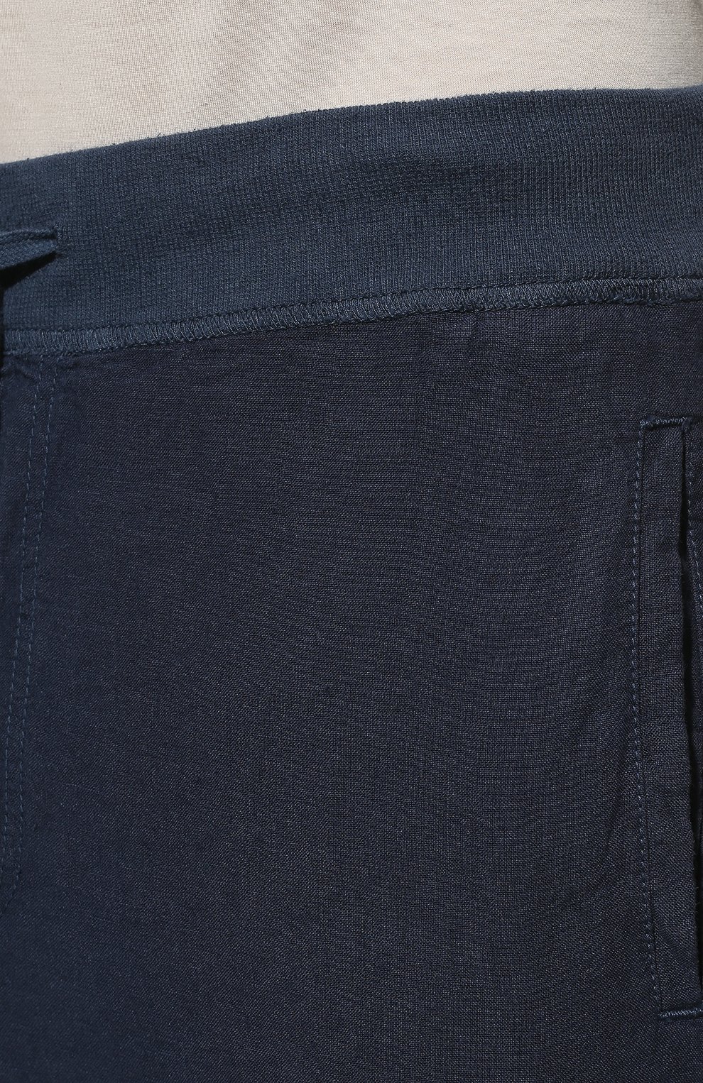 Мужские льняные брюки 120% LINO темно-синего цвета, арт. V0M2131/0253/000 | Фото 5 (Длина (брюки, джинсы): Стандартные; Случай: Повседневный; Материал внешний: Лен; Стили: Кэжуэл)