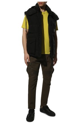 Мужские джинсы BALMAIN хаки цвета по цене 158000 руб., арт. XH1PJ050/CB71 | Фото 2 Мужские джинсы BALMAIN хаки цвета, арт. XH1PJ050/CB71 | Фото 2 (Материал внешний: Хлопок, Деним; Длина (брюки, джинсы): Стандартные; Кросс-КТ: Деним; Силуэт М (брюки): Прямые; Стили: Милитари)